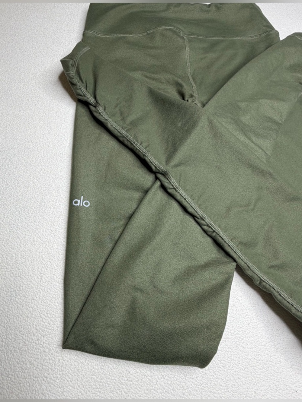 Alo Yoga Idol Ruched Leggings•Olive Green - Picture 6 of 13